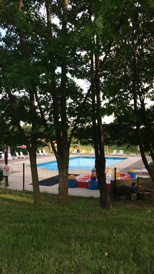 Mobil-Home Xxl 4 Chambres - Camping La Colline Virton Exterior foto
